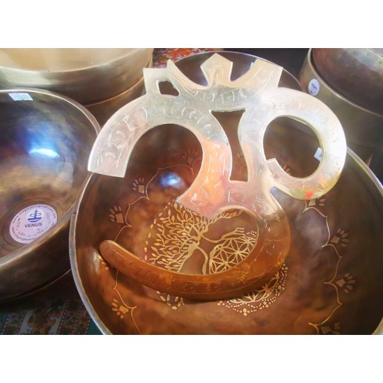 Om Wall Hanging for Home/Office Decor- Wall Art - Plain Shiny - Large Size