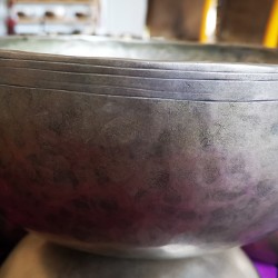 EARTHDAY/SOUND OF THE DAY - Healing, Planetary, Therapetic, Handmade, Ultabati, Medium Real Antique Singing Bowl - Medium Size 