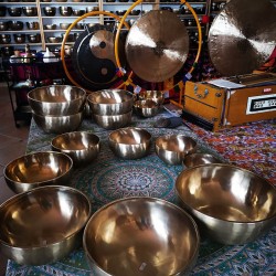 Musical Set Bowl - Handmade Jambati, Shiny (special double polished), Special Chakra Healing/Musical Singing bowls set with ascending sound and size - Medium Size 