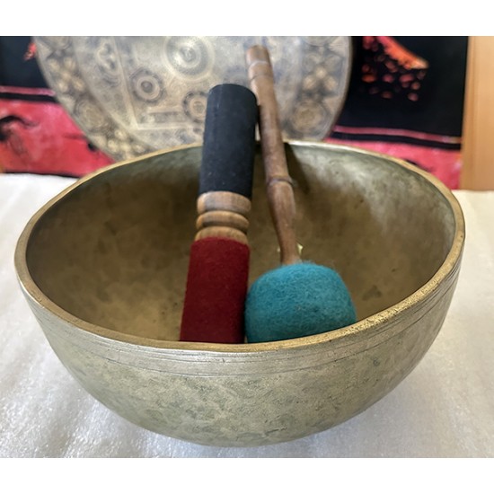 C (DO) -  Chakra Healing, Standard Real Antique Singing Bowl - Large Size